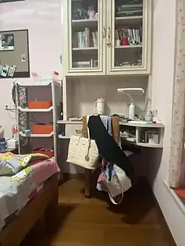 TeenieMarie – webcam model profile photo Image 10