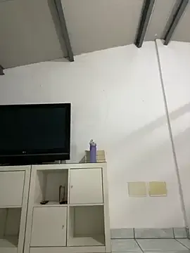 mariabootyyy – webcam model profile photo Image 9