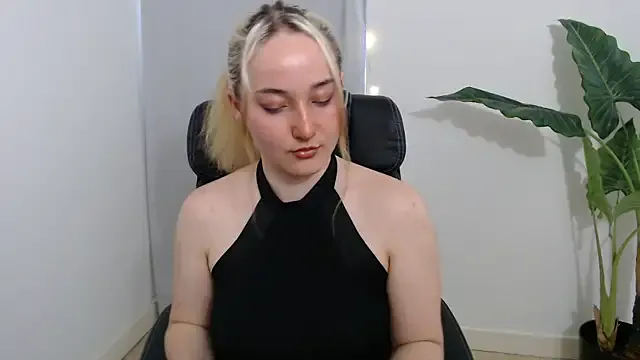 IrinaLevin – webcam model profile photo Image 10