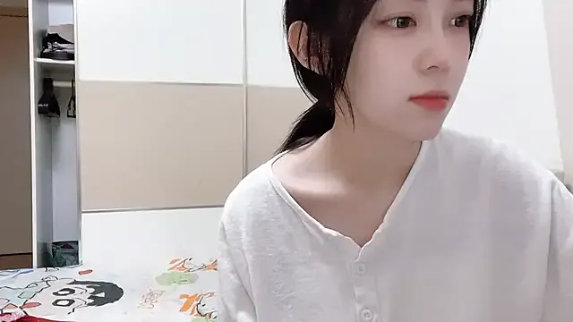 LyraCarvajal – webcam model profile photo Image 4