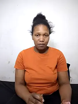 ChloeeGill – webcam model profile photo Image 16