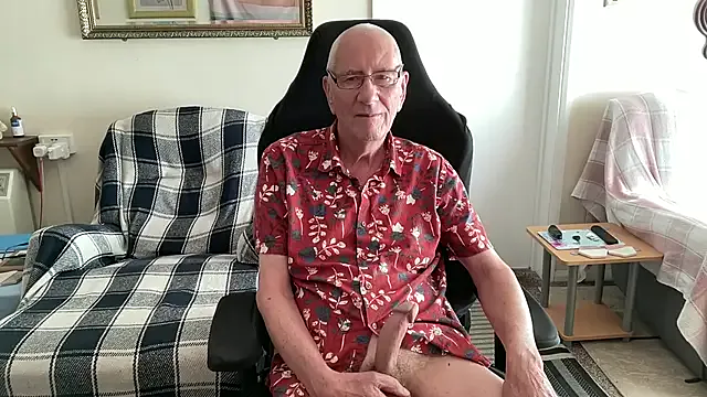 NaughtyNinaX – webcam model profile photo Image 15