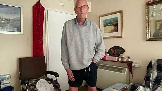 NaughtyNinaX – webcam model profile photo Image 16