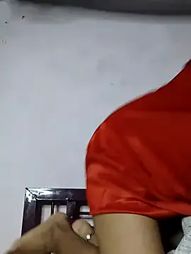 CelesteCoquette – webcam model profile photo Image 2