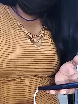 CassieGil – webcam model profile photo Image 10