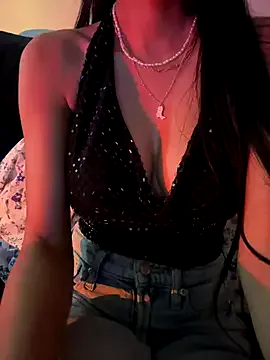 SkyLumen – webcam model profile photo Image 16