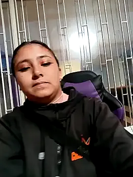 ZoeMurphy – webcam model profile photo Image 12