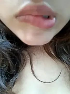 AmyBelmontt – webcam model profile photo Image 9