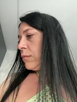 AylaRosell – webcam model profile photo Image 10