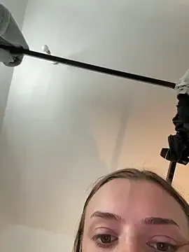 DeboraGil – webcam model profile photo Image 2