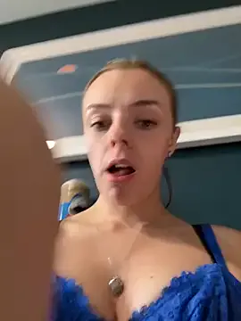 DeboraGil – webcam model profile photo Image 4