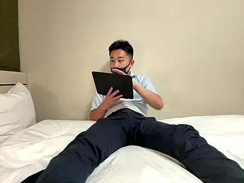 KaraNoir – webcam model profile photo Image 12