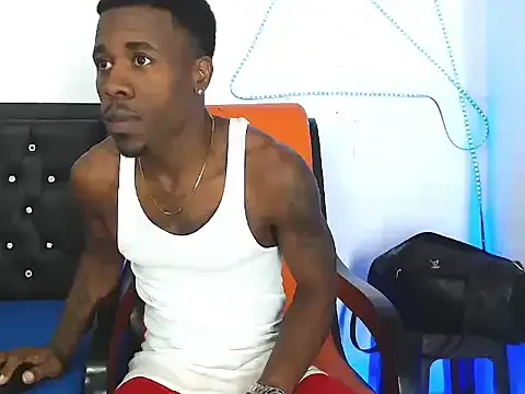 AmyBelmontt – webcam model profile photo Image 3