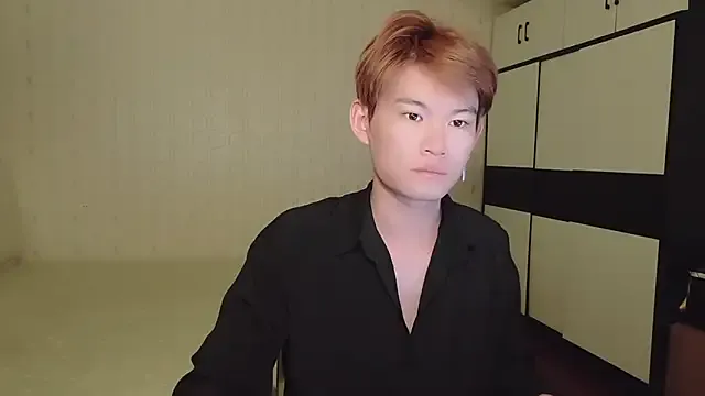 KaraNoir – webcam model profile photo Image 10