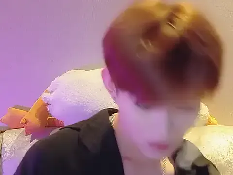 KaraNoir – webcam model profile photo Image 2