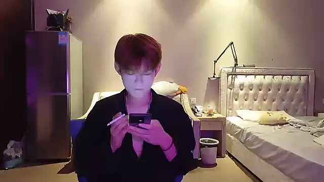 KaraNoir – webcam model profile photo Image 5