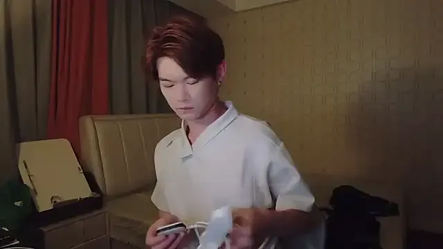 KaraNoir – webcam model profile photo Image 9