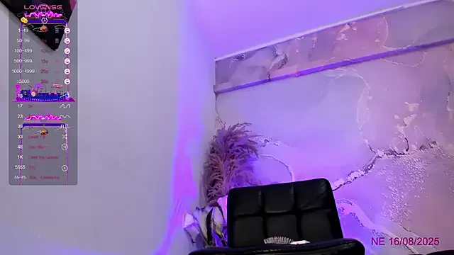 KataKovalenko – webcam model profile photo Image 8