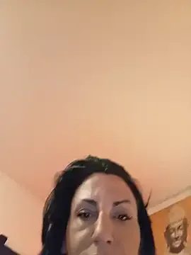 Aly_Brownn – webcam model profile photo Image 5