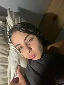 AnaCollin – webcam model profile photo Image 2