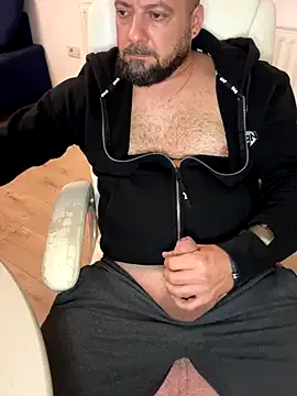 CassieGil – webcam model profile photo Image 18