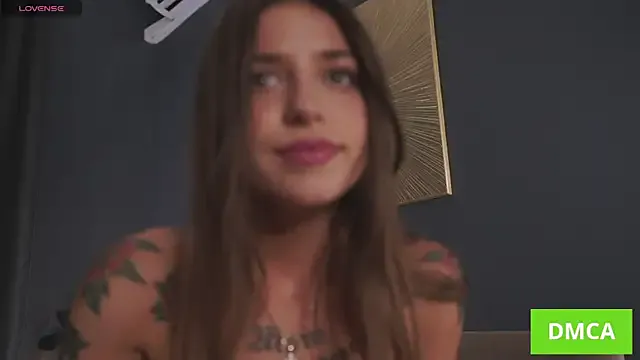 IsabelaJohnson – webcam model profile photo Image 9