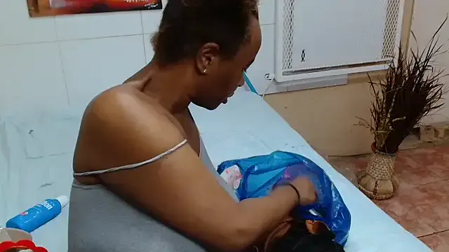 AnaSofiaLeon – webcam model profile photo Image 5