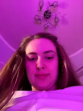 KarinaSanz – webcam model profile photo Image 10