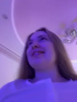 KarinaSanz – webcam model profile photo Image 13