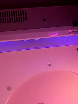 KarinaSanz – webcam model profile photo Image 6