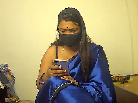 SusanaCrox – webcam model profile photo Image 13