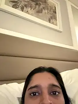 ElianaGarcia – webcam model profile photo Image 3