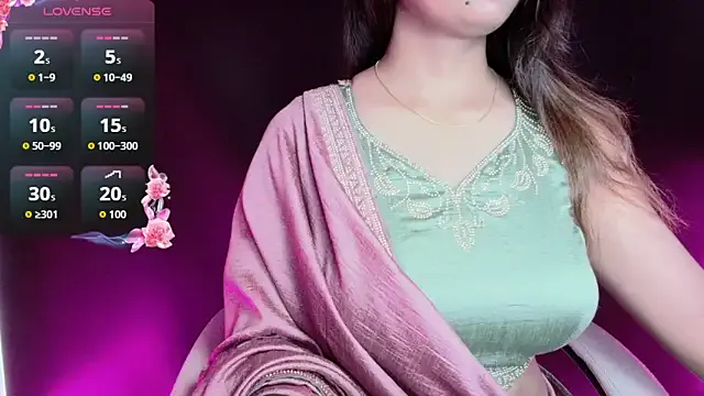 SophieBlaake – webcam model profile photo Image 8