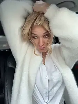 AnneRusel – webcam model profile photo Image 18