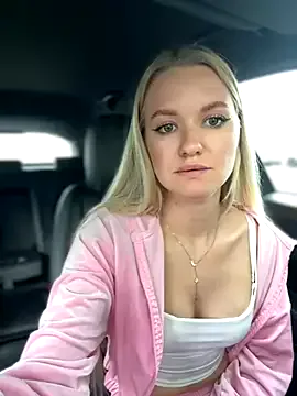 AnneRusel – webcam model profile photo Image 3