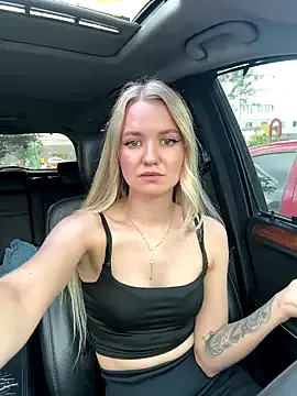 AnneRusel – webcam model profile photo Image 5