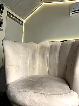 IsabellSanz – webcam model profile photo Image 10