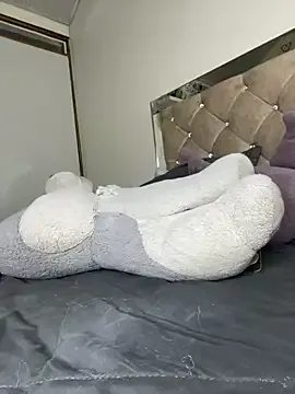 IsabellSanz – webcam model profile photo Image 6