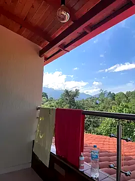 alanna_Micheles – webcam model profile photo Image 18