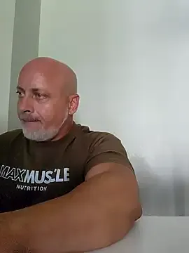 ROXSANNE – webcam model profile photo Image 2