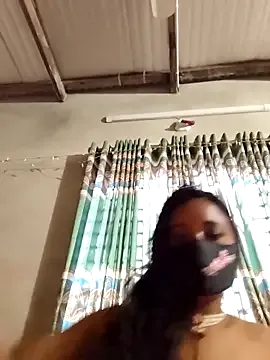 GoodGlamorGirl – webcam model profile photo Image 10