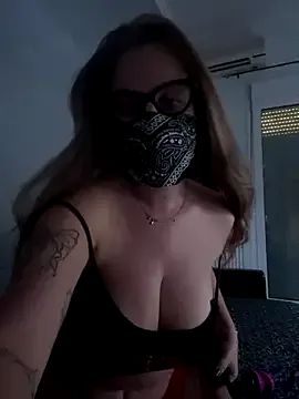 Noa_Dam – webcam model profile photo Image 3