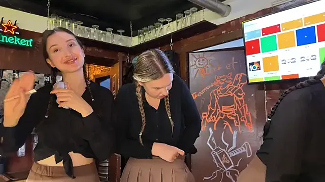 Noya – webcam model profile photo Image 8