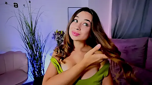 LyraCarvajal – webcam model profile photo Image 17