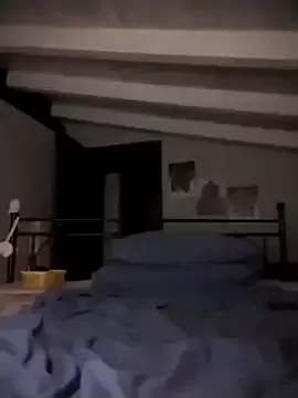 AllisonAdams – webcam model profile photo Image 12