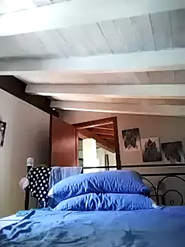 AllisonAdams – webcam model profile photo Image 14