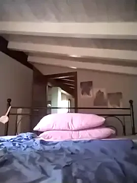 AllisonAdams – webcam model profile photo Image 5