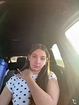 EllyJames – webcam model profile photo Image 16