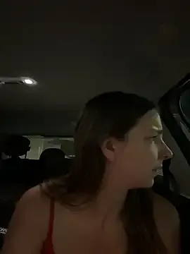 EllyJames – webcam model profile photo Image 3