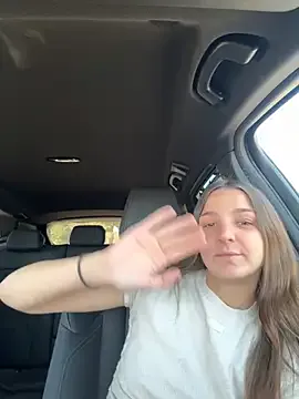 EllyJames – webcam model profile photo Image 6